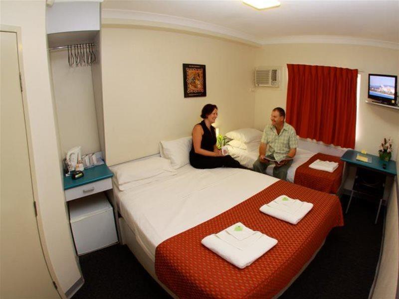 Value Inn 2*